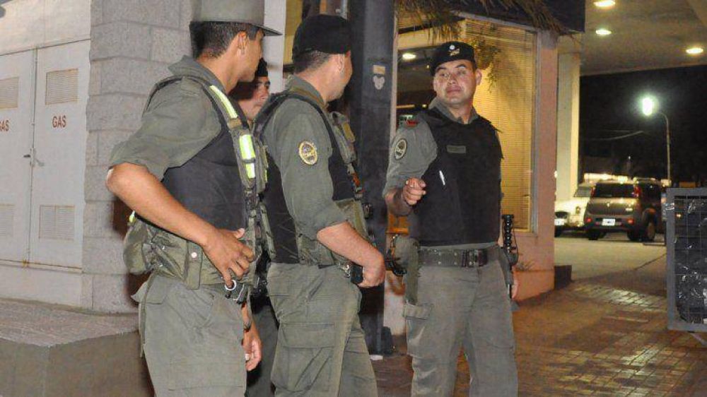  Un fiscal pidi� al Gobierno que explique por qu� demor� el env�o de la Gendarmer�a a C�rdoba