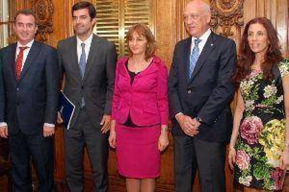 Claudia Zamora particip� de la reuni�n con la procuradora de la Naci�n