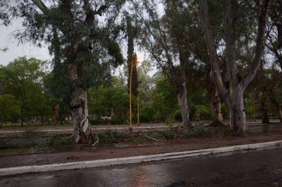 Violento temporal provoc� numerosos destrozos en Las Termas