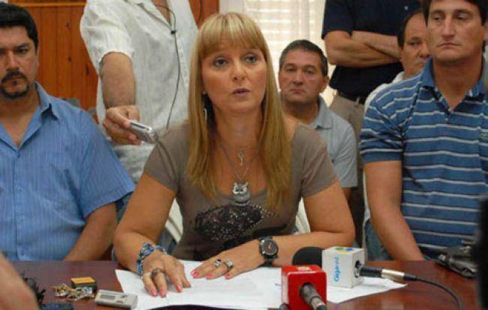 Al igual que la Polic�a, docentes de Atech exigir�n un piso salarial de $ 8 mil