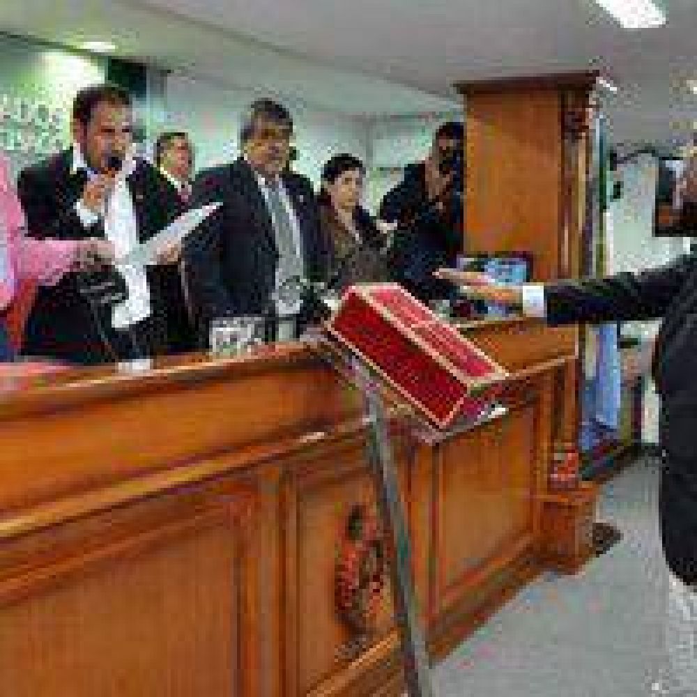 El oficialismo rechaz� a Gladis Cristaldo y jur� N�stor Sotelo como diputado