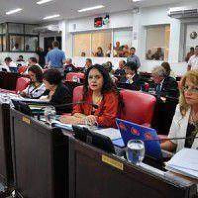 La Legislatura pas� a un cuarto intermedio para el viernes 20 a la hora 11