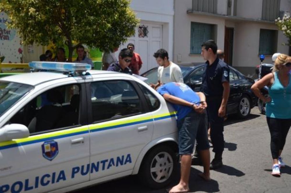 Le rob� a una anciana y lo detuvieron los vecinos