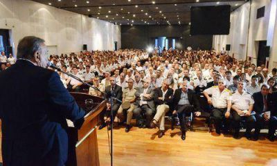 Anuncian cambios de gabinete y el bono para los municipales