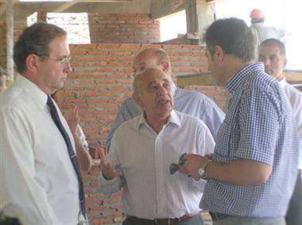 Drisun vino a Rafaela y prometi� dar respuestas a los pedidos del Hospital