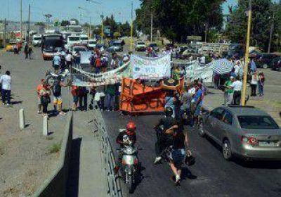 Sigue el conflicto: ATE Salud cort� accesos a la provincia y provoc� caos de tr�nsito 