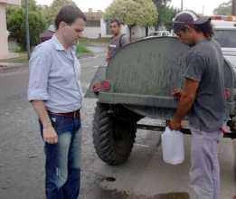 Llevaron agua en un bat�n a Gin�s Garc�a  