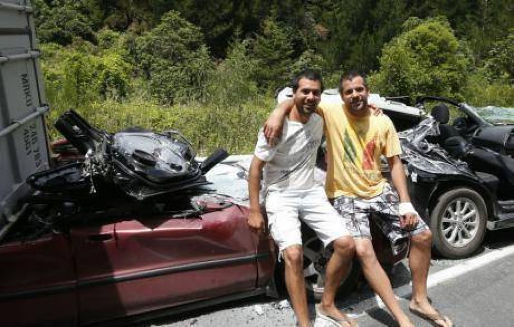Los cordobeses que se salvaron de milagro en un accidente en Nueva Zelanda