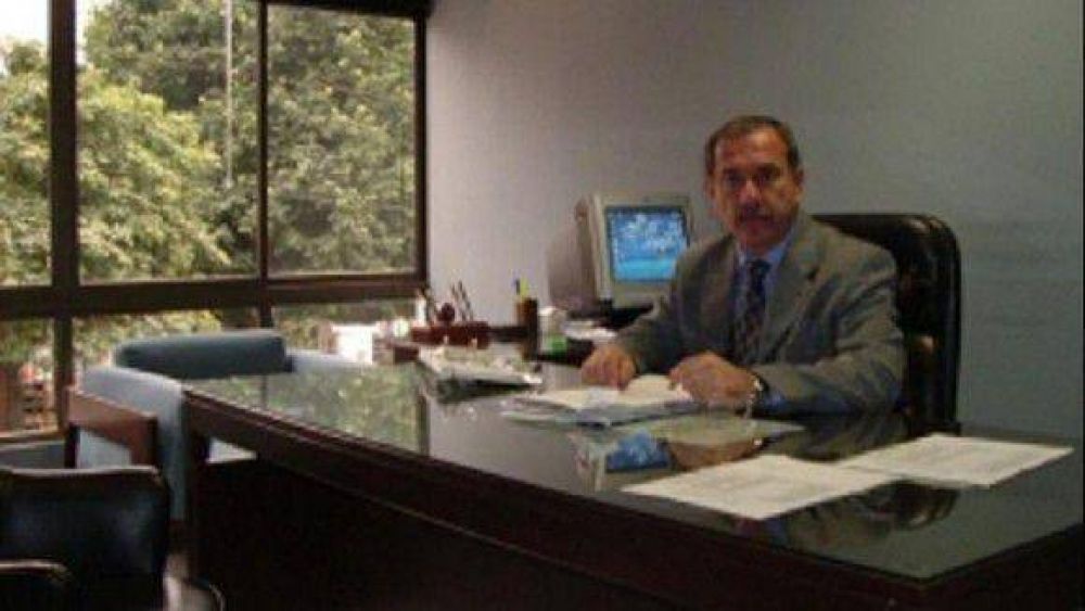 Miguel Chaib�n Terraf seguir� al frente del Tribunal de Cuentas hasta el 2015