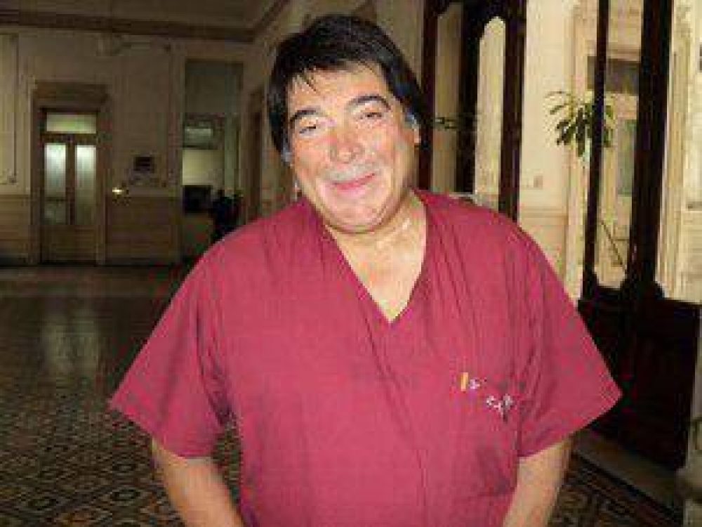 El Secretario de Salud N�stor Zalazar advirti� a la poblaci�n sobre lo que tiene que hacer en estos d�as de calor