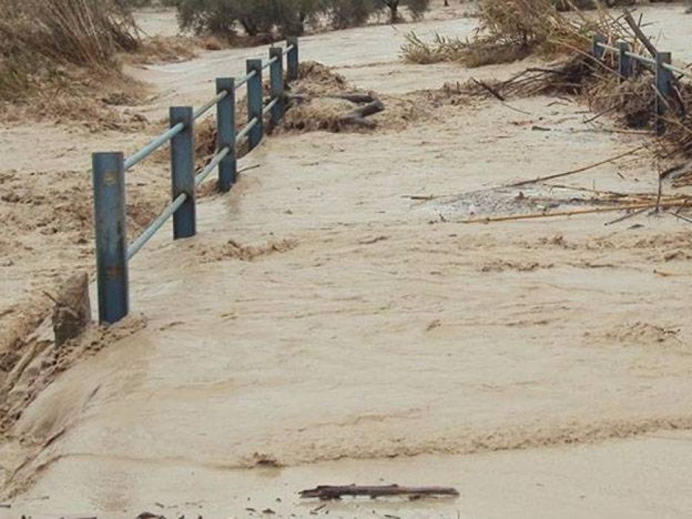 Por las lluvias se rompieron cuatro canales en el departamento Iglesia
