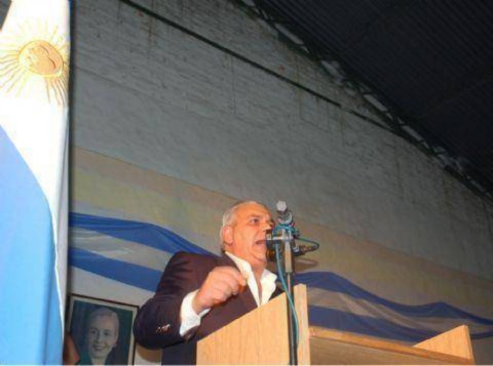 �Seguimos trabajando para fortalecer a�n m�s al peronismo�