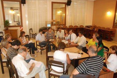 Este viernes tratan el presupuesto de Larra�aga