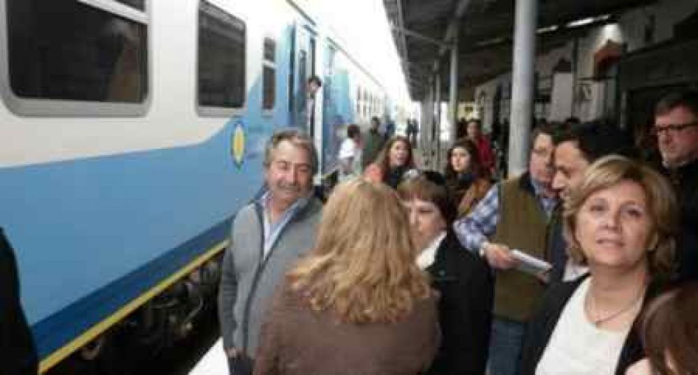 Piden por la restituci�n urgente del servicio de tren Once-Bragado