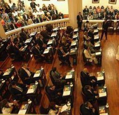 Dejan en suspenso la autorizaci�n para que la provincia tome cr�ditos