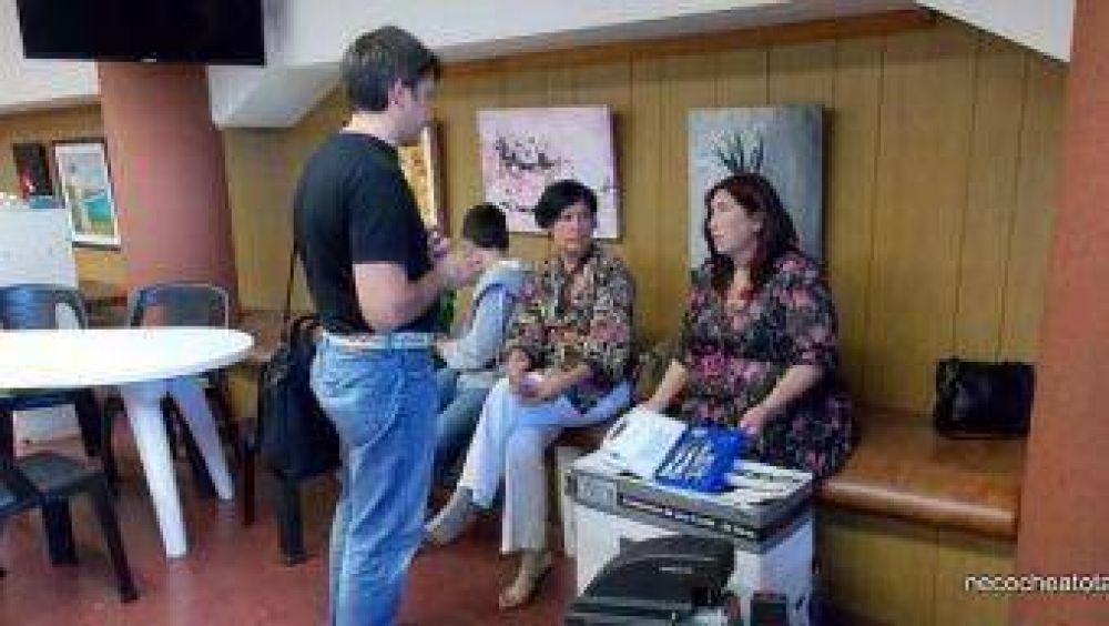 El Centro de Salud 6 Esquinas recibi� aparatolog�a para odontolog�a