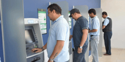 Hoy y ma�ana pagan salarios y aguinaldo a estatales