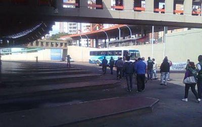 Rige un nuevo paro de los interurbanos en C�rdoba