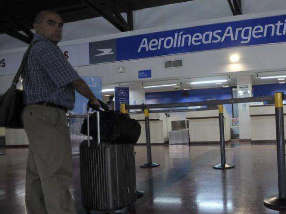 Pasajeros varados en el aeropuerto Salta