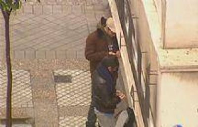 Salta: Una pareja qued� demorada por venta de coca�na en la v�a p�blica