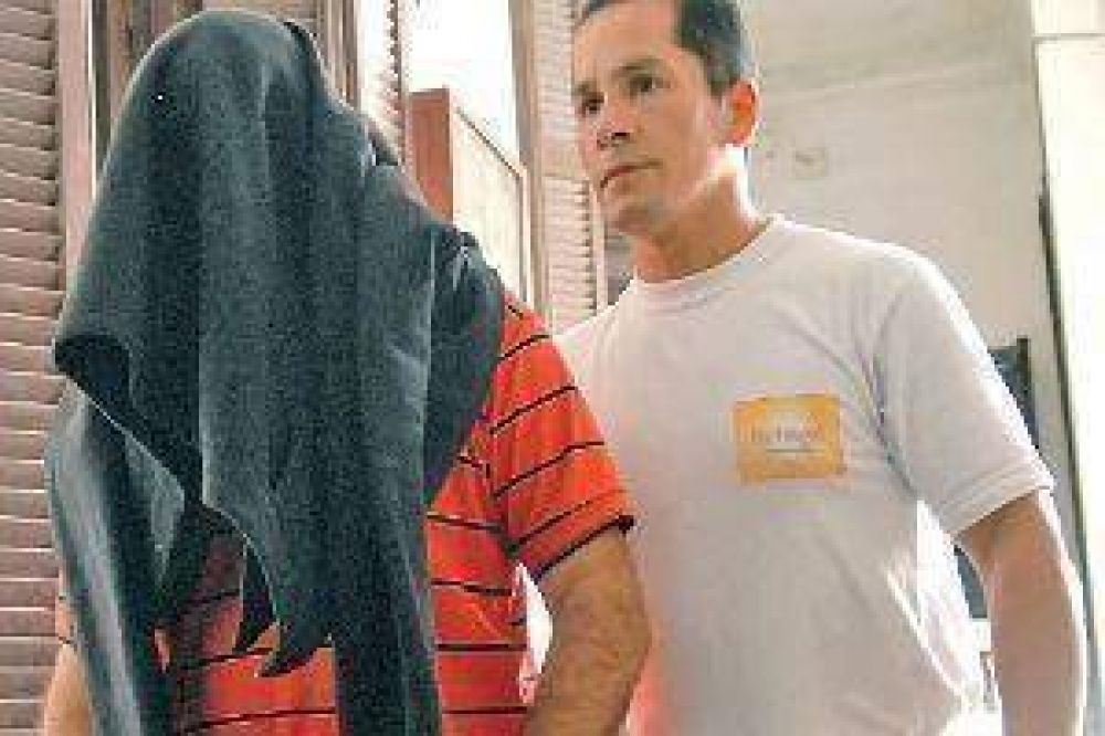 Detienen a un bande�o que le cobr� $20 mil a un veterinario para no matar a su familia