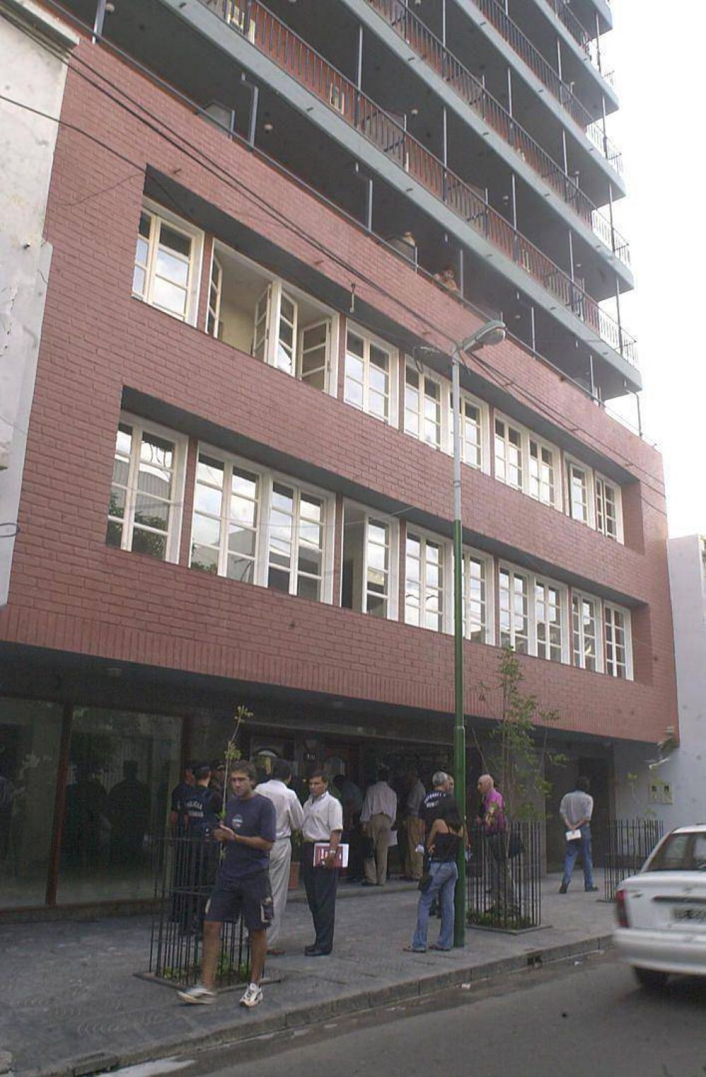 Due�os de edificios en infracci�n tendr�n un a�o para adecuarse al C�digo Urbano