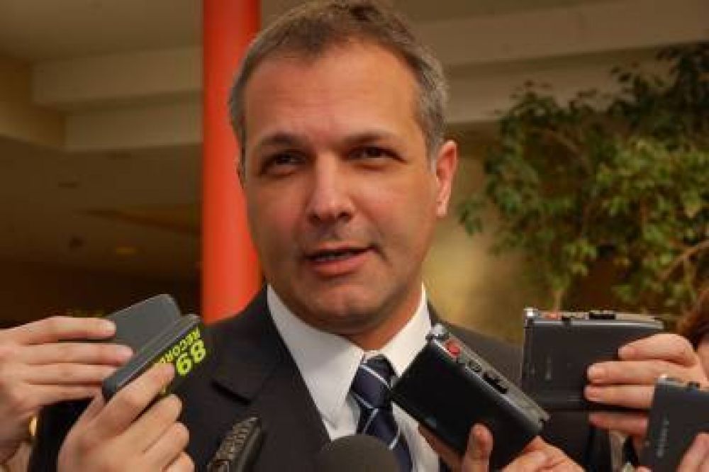 �M�s agentes de polic�a podr�n patrullar las calles�