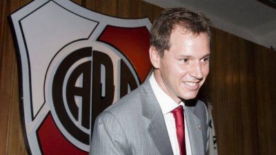 Brito: "Se libraron cheques de manera irresponsable poniendo en peligro las finanzas de River"