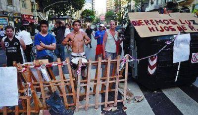 Ciudad: muchos barrios siguen sin luz