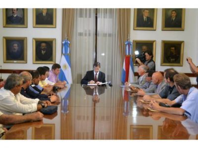 Acuerdo entre el gobierno y los Bomberos Voluntarios de Entre R�os