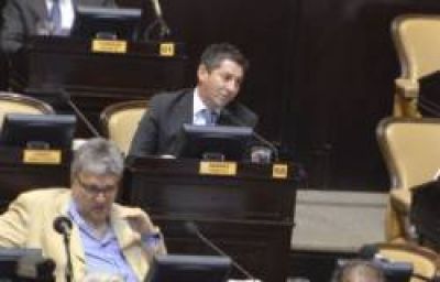 Buscan acelerar los tiempos para la radicaci�n de industrias en los municipios
