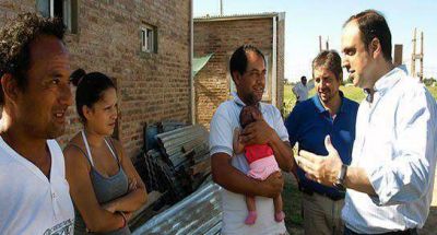 Diez familias estrenaron sus viviendas