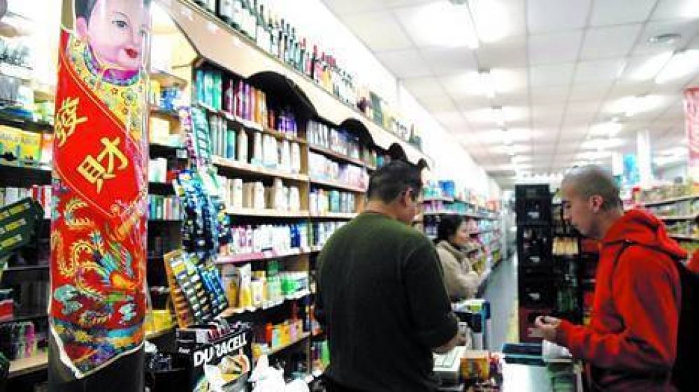 Supermercados chinos, divididos por el nuevo acuerdo de precios