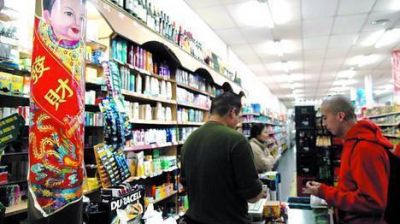 Supermercados chinos, divididos por el nuevo acuerdo de precios