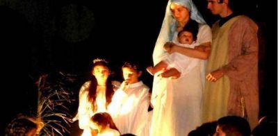 Realizan pesebre viviente en Los Hornos