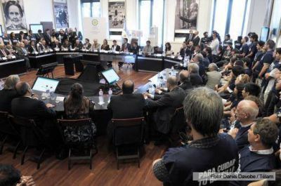 Gobierno y privados acordaron los precios de 175 productos masivos