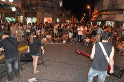 La ciudad tuvo su hora y los nicole�os la acompa�aron