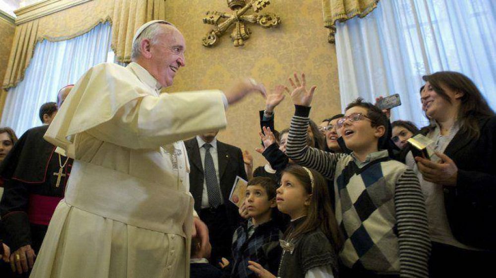 Francisco le pide a la Curia m�s profesionalismo y menos "cotilleo"