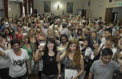 La intendente Stella Giroldi anunci� que 200 trabajadores pasar�n a Planta Permanente  