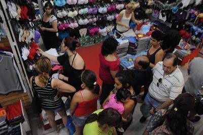 Boom de ventas navide�as en comercios y shoppings