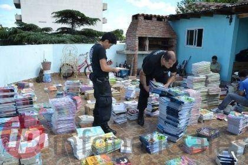Valentin Alsina: Se desbarat� una banda dedicada a la falsificaci�n de libros