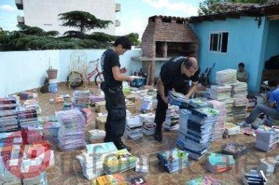 Valentin Alsina: Se desbarat� una banda dedicada a la falsificaci�n de libros