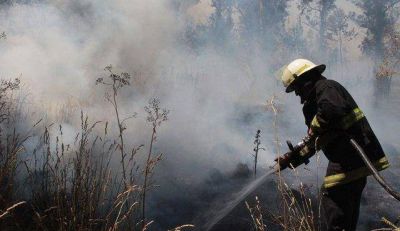 Dos incendios de pastizales requirieron la acci�n de Bomberos
