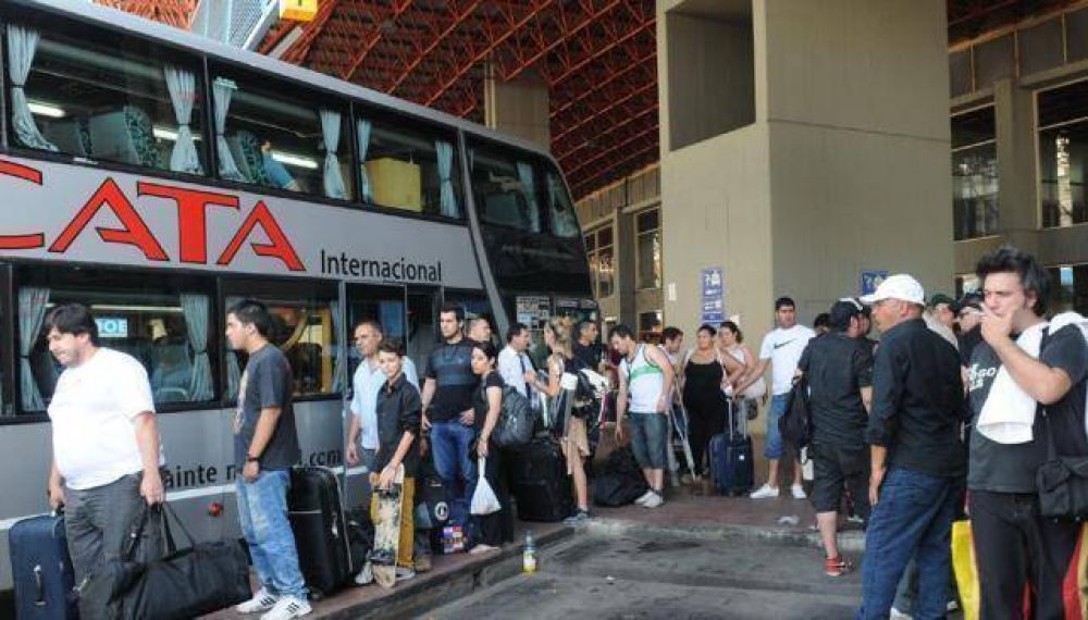 De la Sota a gremios: Basta de extorsi�n