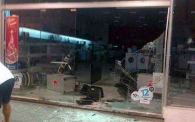 Efectivizan los pagos a comerciantes afectados por los saqueos