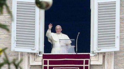 En un mensaje de Navidad, el Papa llam� a que "cada familia pueda tener una casa"