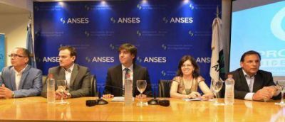 Firmaron la adjudicaci�n para iniciar la construcci�n de departamentos de PRO.CRE.AR en San Luis