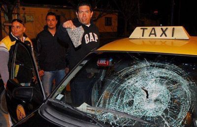 Taxis: por la inseguridad, no se consiguen choferes para trabajar de noche