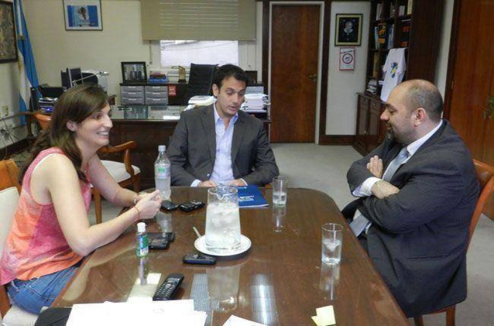Villalva se reuni� con el secretario de Justicia