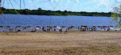 Arranc� la temporada de playa en Laguna Oca